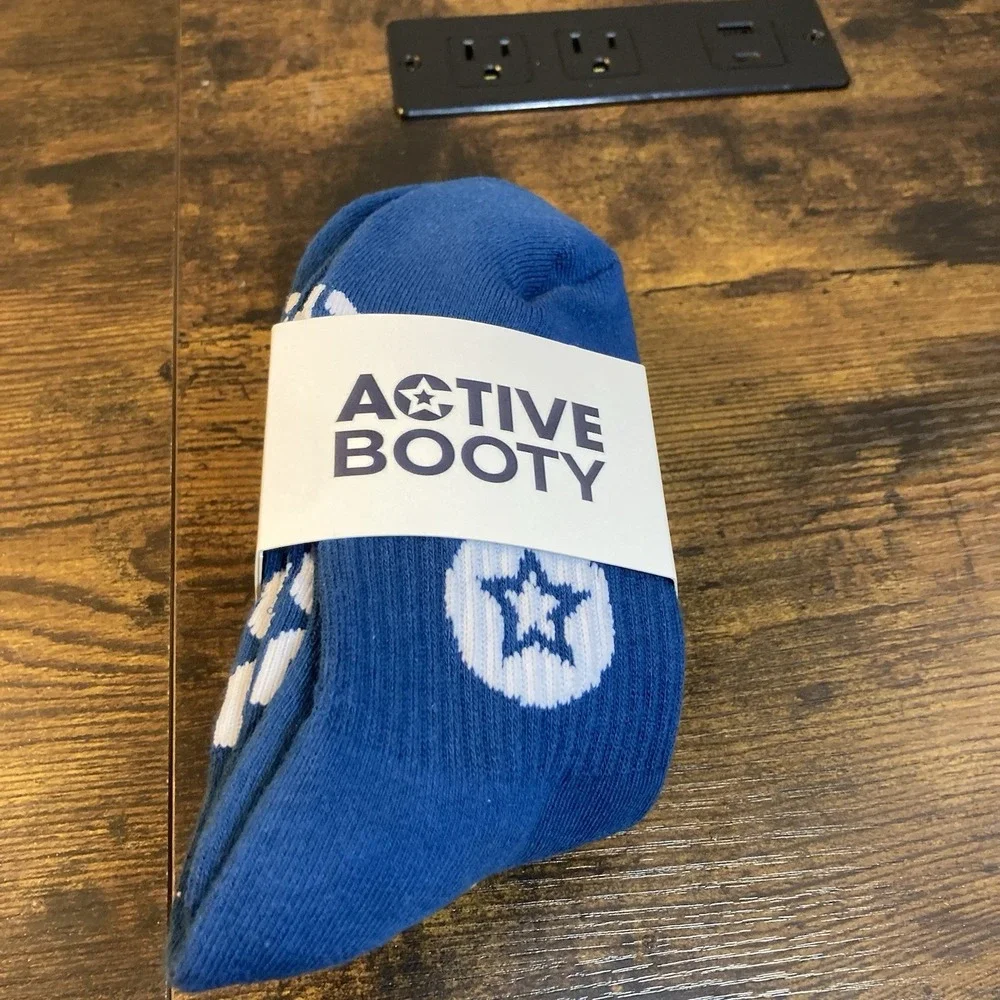 Active Booty 3 Pack Everyday Crew Socks Womens 6-9 Ocean Blue